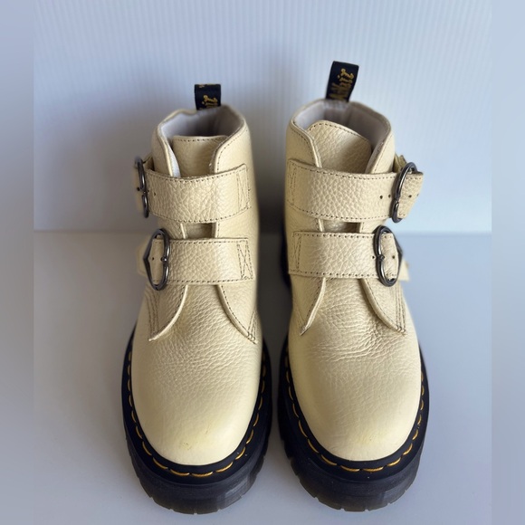 Dr Marten’s Devin Heart Boots - ButterCream - Woman’s 9 - Picture 3 of 9